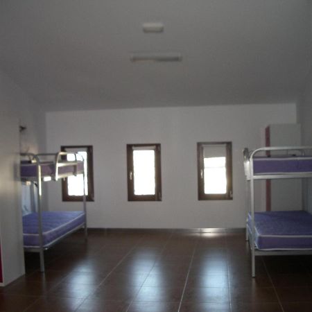 Hostel El Castillo Ариньон Экстерьер фото