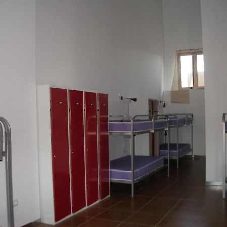 Hostel El Castillo Ариньон Экстерьер фото