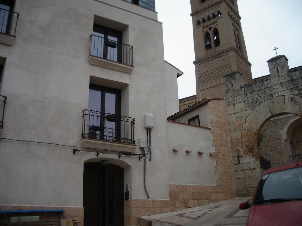 Hostel El Castillo Ариньон Экстерьер фото